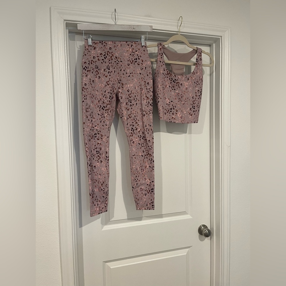 Women’s Work Out Set